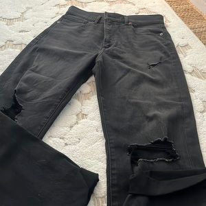 Black boyfriend jeans